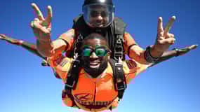 Skydive Algarve: Paraquedismo Tandem 10.000ft (até 15.000ft)