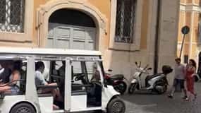 Golf Cart Tour in Quito´s Historical Center