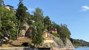 Stockholm: Midzomerboottocht door de archipel met live gids DE/EN