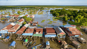 Mad Monkey Siem Reap Floating Village Tour