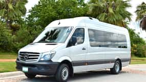 Los Cabos: Roundtrip Airport to Cabo San Lucas Shared Van