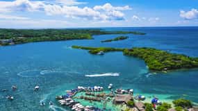 Cartagena: Rosario Islands Party to Baru & Cholon with Lunch