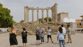 From Lisbon: Small-Group Day Tour to Évora and Monsaraz