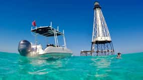 Islamorada: Private Boat Tour with Snorkeling and Sandbar