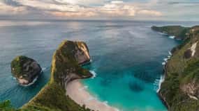 Qiz yalangoch holda ustunga boglangan Porno barcha ozgarishlar bilan