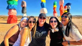 Las Vegas: Hoover Dam and Seven Magic Mountains Tour