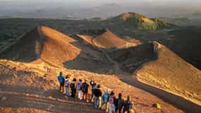 Catania: Etna Zonsondergang Tour met Transfer
