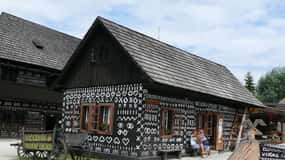 Одноденна поїздка до замку Червени Камень, Чичмани та Тренчина