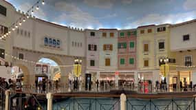 Doha: Private City Tour, Gondola Ride & Villaggio Mall Visit