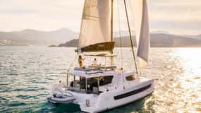 헤르소니소스: 럭셔리 석양 쌍동선 크루즈 스시 & 오픈 바