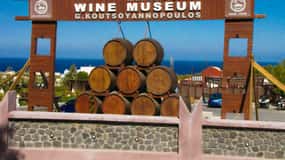 Santorin Visite du musée de la grotte et dégustation de vin