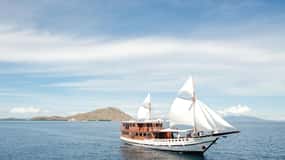 Labuan Bajo: 2 Nights Komodo Liveaboard on Phinisi Boat