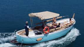 From Monterosso:3 Hour One-Way Sunset Boat Tour to La Spezia