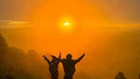 Dalat: Cloud Chasing packaged hike - Sunrise Pickup Included