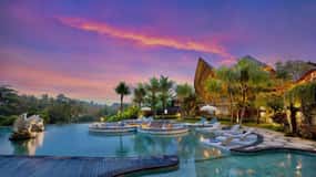 Tlaga singha Ubud Piscina a sfioro + Foresta di scimmie + Cascata d'acqua