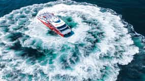 Ab Brunsbüttel: Katamaranfahrt nach Cuxhaven