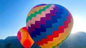 Recogida y regreso en globo aerostático en VangVieng