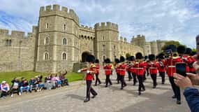 London: Stonehenge, Windsor Castle, Bath, Lacock & Pub Lunch