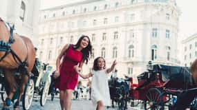 Vienna: Highlights Private Tour, Palaces & Sacher Cake