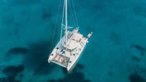 Ierapetra : Croisière de luxe en catamaran sur l'île de Chrissi avec repas