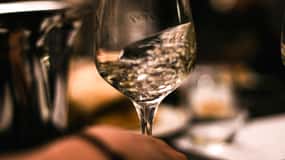 Discover Romania’s Wine Heritage in Brasov’s Historic Center