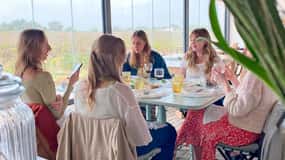 Albufeira/Porches/Vilamoura: Wine Tasting with Tapas & Music