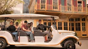 NYC:Iconic Manhattan Guided Midtown Tour by Vintage Cart
