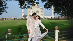 From Delhi: Taj Mahal & Agra Tour by Gatimaan Express Train
