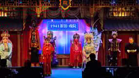 Chongqing 1941 theatre: Tea Art Performance with Folk Art