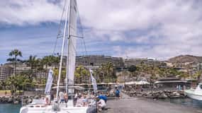 Gran Canaria: Catamaran Tour with Lunch on Pristine Beaches