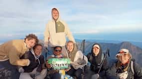 3j/2n trekking mont rinjani sommet lac et sources chaudes.