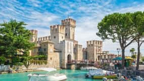 Von Mailand aus: Verona, Sirmione und Gardasee mit Bootsfahrt