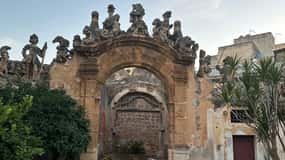 Bagheria: Villa Palagonia Entry Ticket