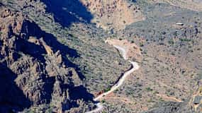 Circuit hors route dans les montagnes de Fujairah (Wadi)