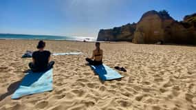 Morning Beach Yoga in Portimão by el Sol Lifestyle