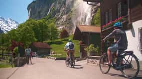Interlaken: 72 Waterfalls Valley & Lauterbrunnen E-Bike Tour