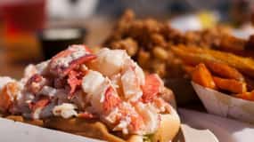 Boston: Guided Seafood Tasting and History Tour