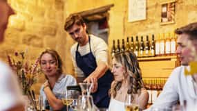 Paris: Cheese and Wine Tasting Experience in Montmartre