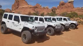 Morning Arches National Park 4x4 Tour