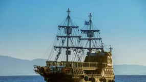 Da Kos: Crociera in barca dei pirati sull'isola di Pserimos con pranzo