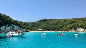 Von Lefkimmi aus: Paxos, Antipaxos & Blaue Höhlen Bootstour