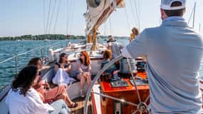 Newport: Schooner Sailing Tour