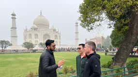 From Delhi: Taj Mahal & Agra Private Day Tour with 5* Lunch