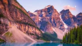 Banff: Lake Louise, Moraine, Emerald & Johnston Canyon Tour