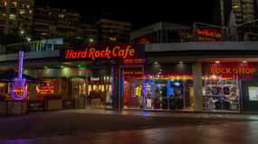 Malaga: Entree Hard Rock Café met Lunch of Diner