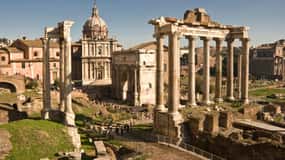 Rome: Colosseum, Roman Forum, Palatine Hill & Hop-on Hop-off