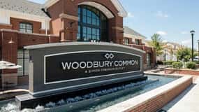 Cold Spring Town&Woodbury Outlets 1-day Tour From NY