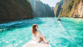 Phuket: Speedboat Day Trip to Phi Phi and Maya Bay