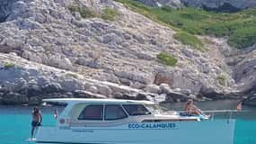 Marseille : Excursion en bateau dans le parc national des Calanques avec baignade