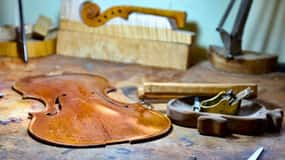Cremona: The Luthier’s Workshop